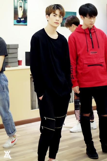 唱歌舞蹈rap,唱歌跳舞rap打篮球音乐