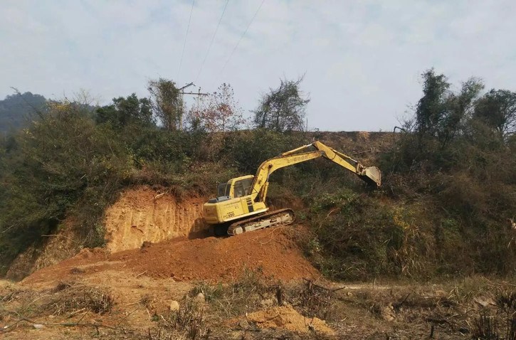 90后小伙通过网恋与女友结婚,90后小伙借贷逃回村里