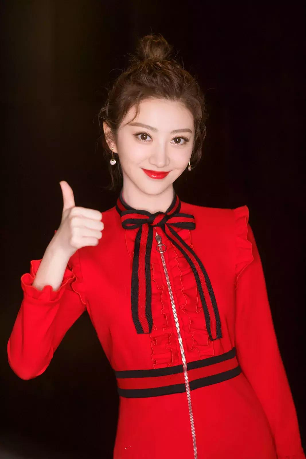 狗年春晚4个女艺人3个整容，春晚这瓶卸妆油真是太强了