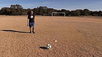 足球教程十个实用的踢球技巧,足球初学者必读