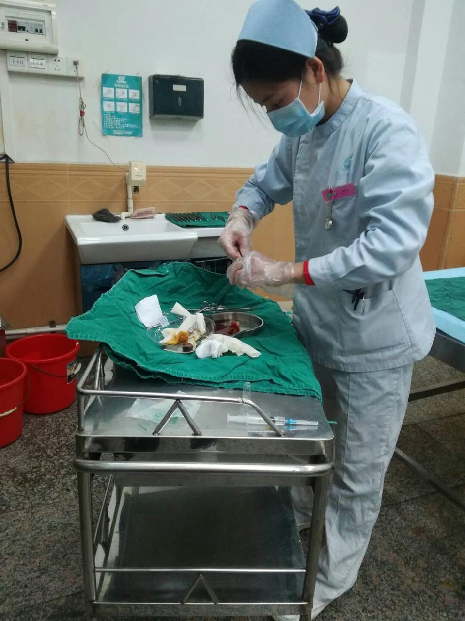 春节我在岗医生值守,春节我在岗护万家灯火守一方平安