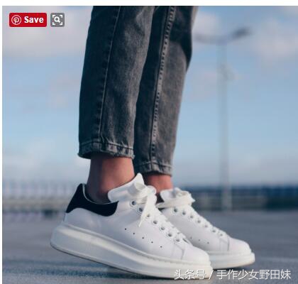 外国人民为了庆祝中国狗年新年疯了，剑桥包打3折，pola75折