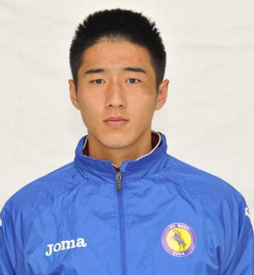 在中国如何建立一支职业足球队,给你一亿资金打造一支球队