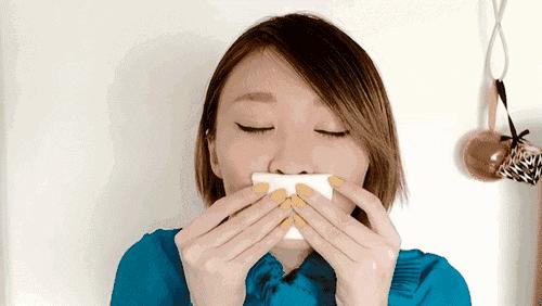 嘴唇不干还不掉色的唇釉推荐,怎么吃都不脱色的唇膏