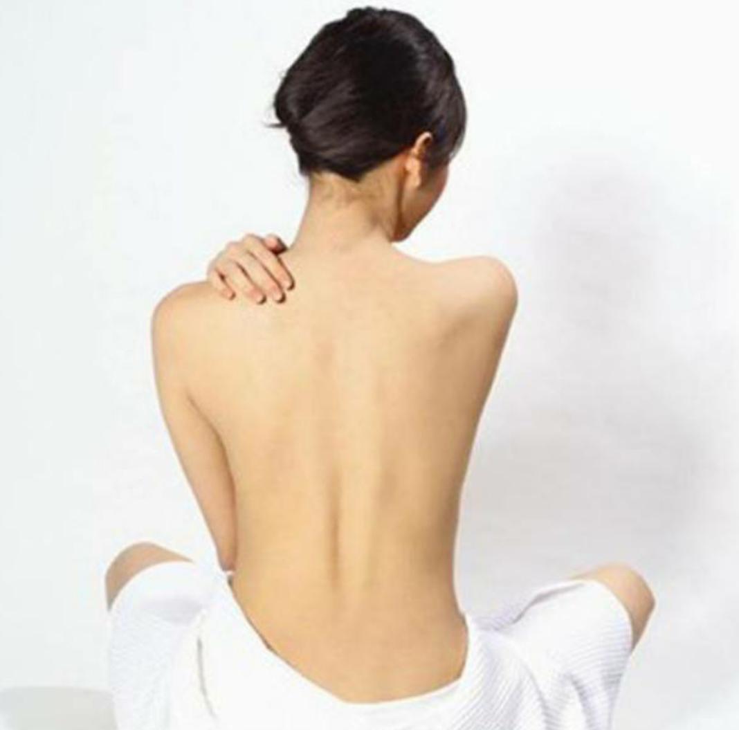 洗完澡身上痒怎么办呀,洗完澡睡觉为什么会很舒服