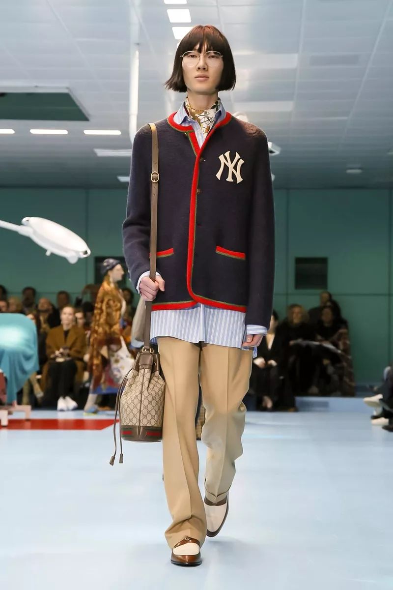 gucci是怎样成为全球最火品牌的,gucci设计look