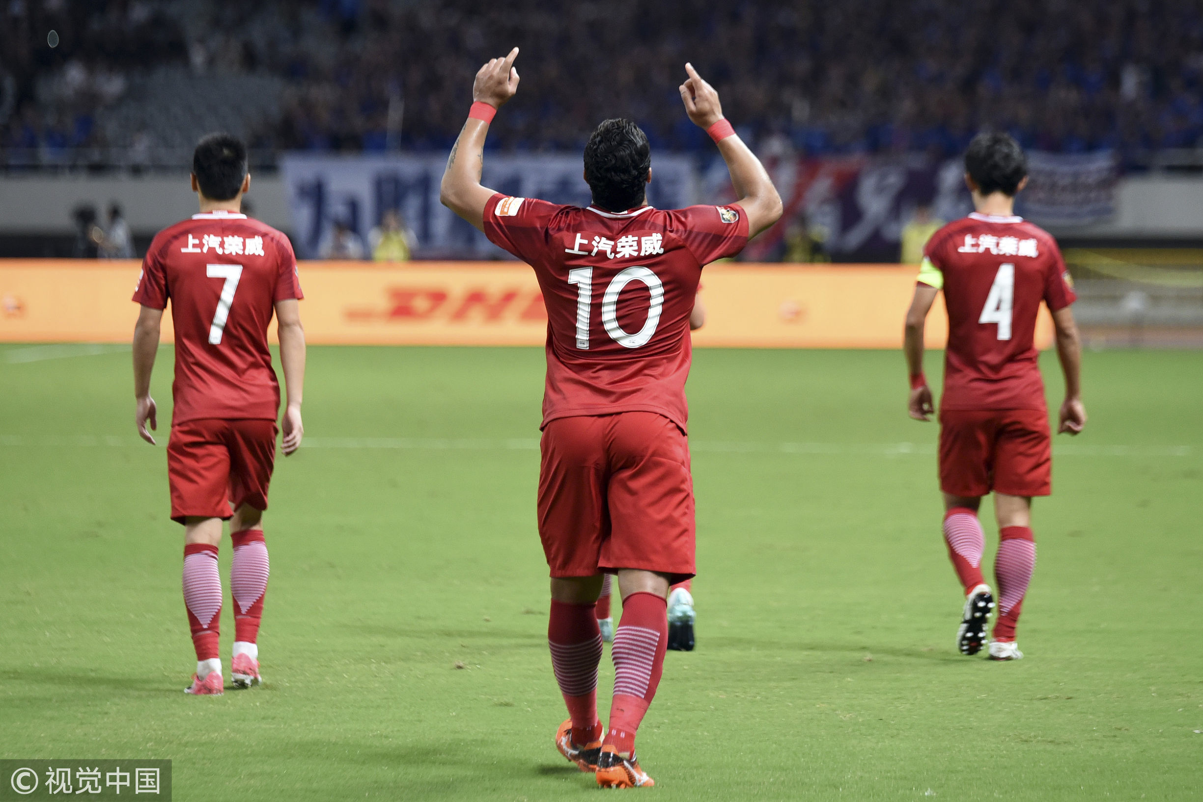 中超新王上港夺冠之路,2018中超联赛上港历程