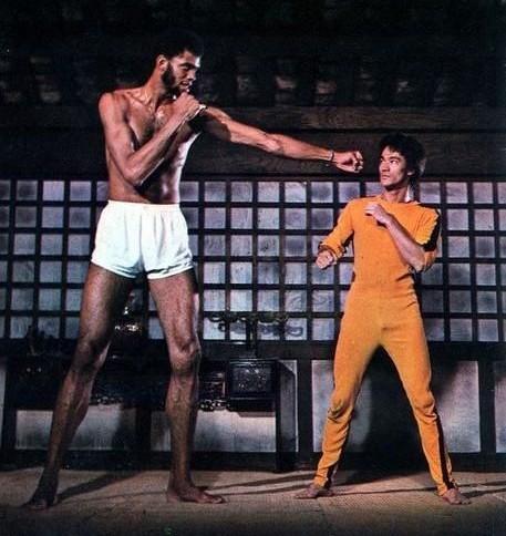 nba全明星赛欧文扣篮,全明星新秀赛欧文晃倒人