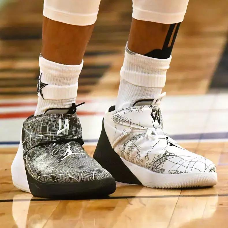 nba全明星球员都穿什么鞋,nba全明星上脚球鞋耐克