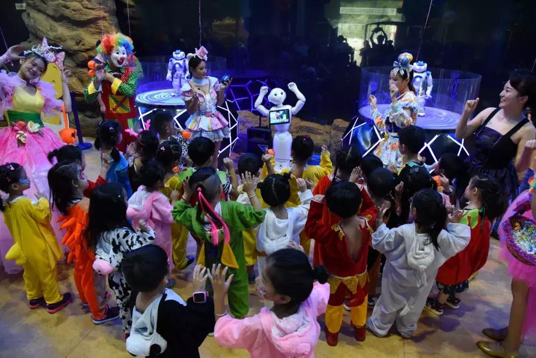 杭州烂苹果乐园入场,杭州烂苹果乐园魔法剧院