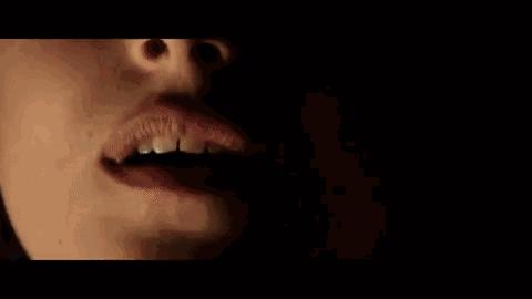 看完《五十度飞》，我还活着……