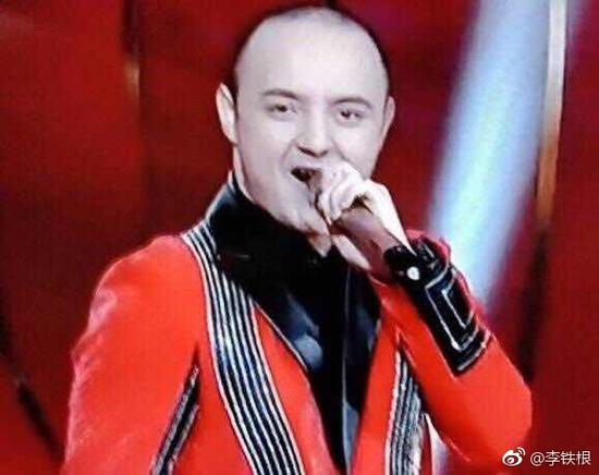 童星阿尔法瘦变样,21岁童星阿尔法颜值略有回春