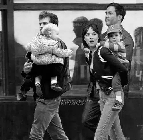 看完《五十度飞》，我还活着……