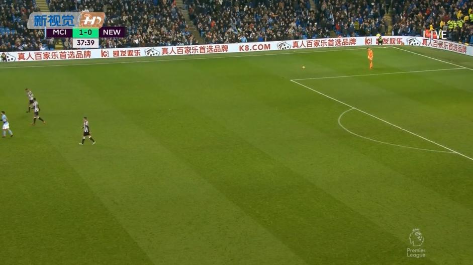 足坛最贵后卫前十曼城占四席,足坛最贵后卫