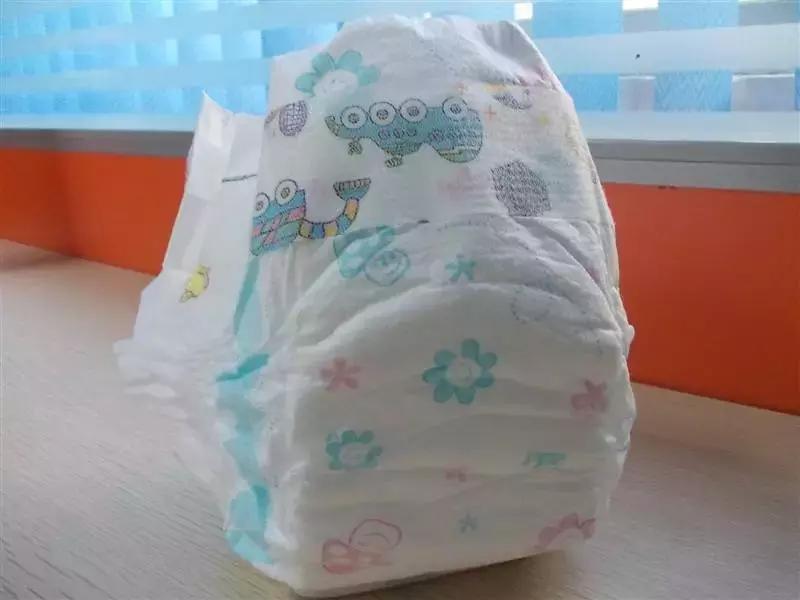 如何帮宝宝挑选纸尿裤,如何选择正确的纸尿裤
