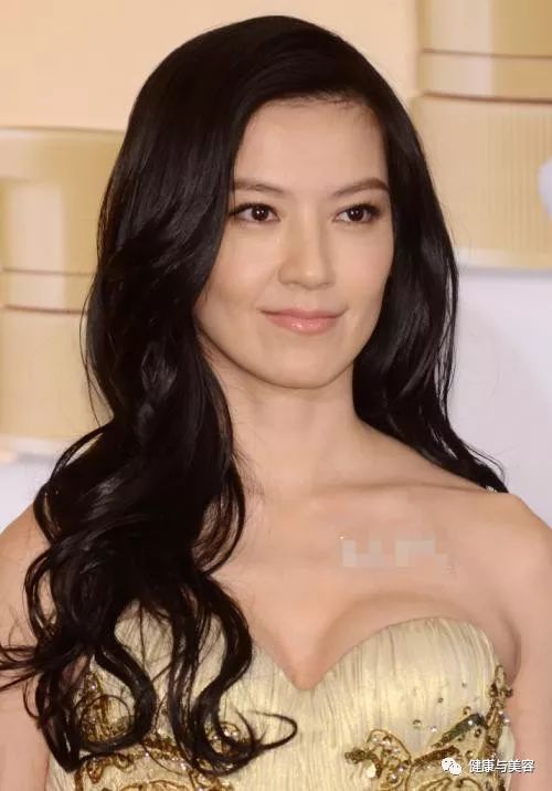 为什么经常烫染却仍有一头乌黑亮丽的秀发？明星护发秘籍大总结！