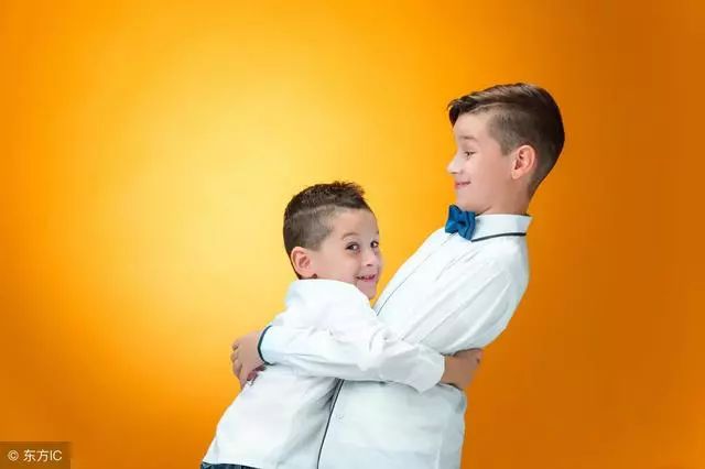 女孩3岁就性早熟，来月经！作为家长该如何预防？专家教你8招