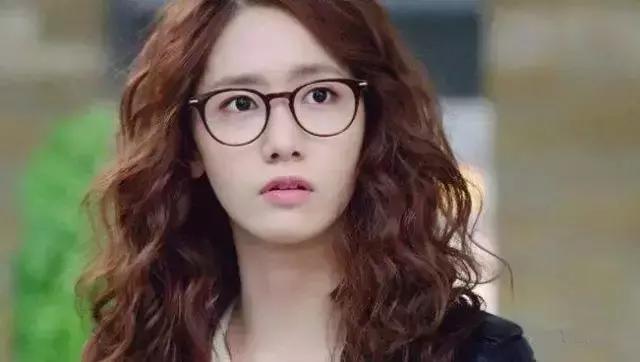 女人眉毛后半截稀少的命好吗,女人眉毛的命数