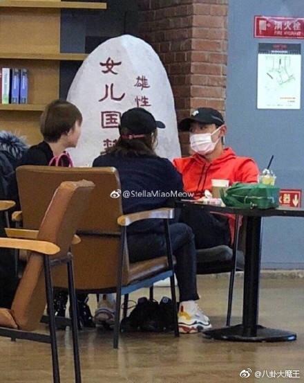 景甜和张继科在一起时候的打扮,景甜穿京剧衣服