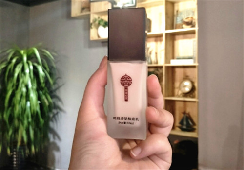 大牌粉底护肤品推荐,化妆品必买清单粉底液