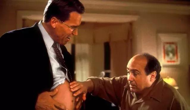 男人怀孕？？在电影里从来不新鲜丨特冷门