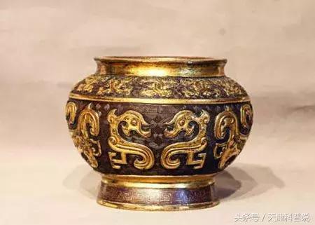 青铜器原本是什么颜色的,青铜器为什么会变成绿色和蓝色