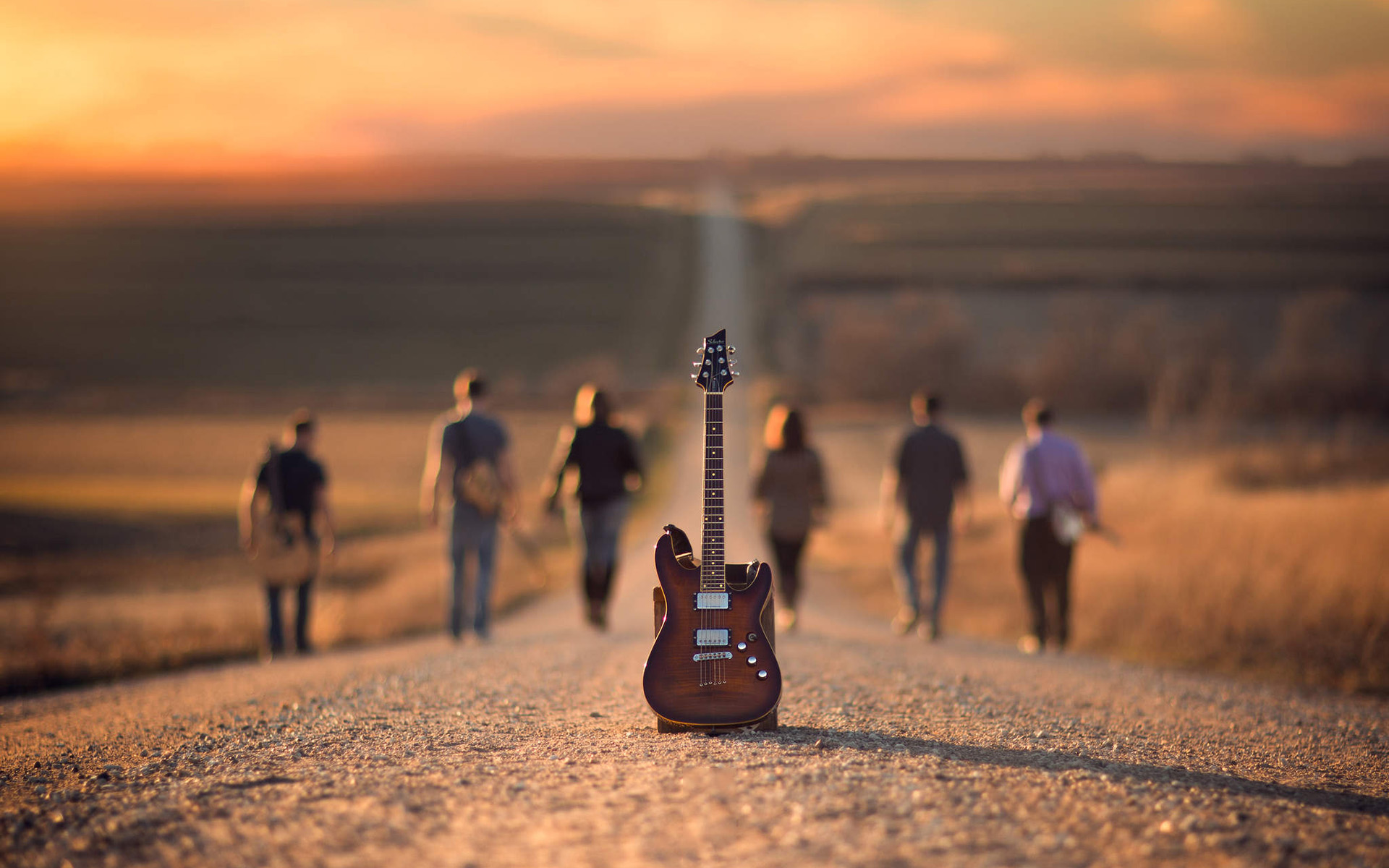 教你一个吉他小技巧,教你一招轻松学会的吉他弹奏