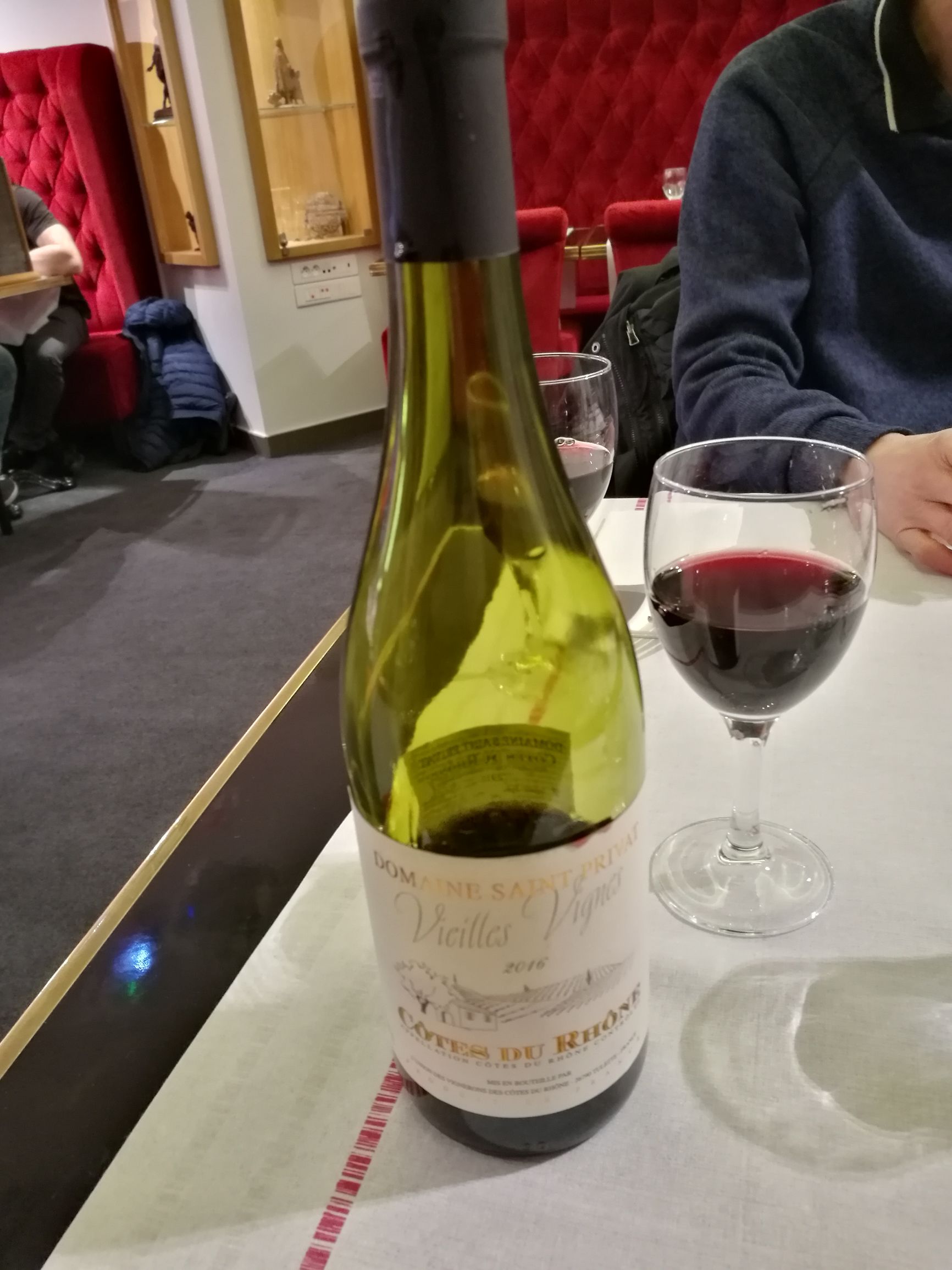 你花2万三亚飞东北，我花2万欧洲住10天！