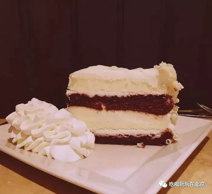 这座美食地标、洗刷了王府井小吃街坑游客的骂名