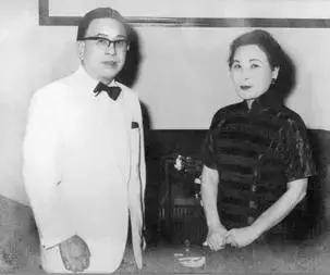 他生于福建，发迹于星马，成就于港台，创办了居家良品白花油！