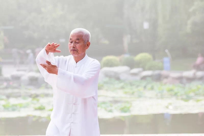 春季养生保健最适宜的药物是,春季养生的穴位按摩之道