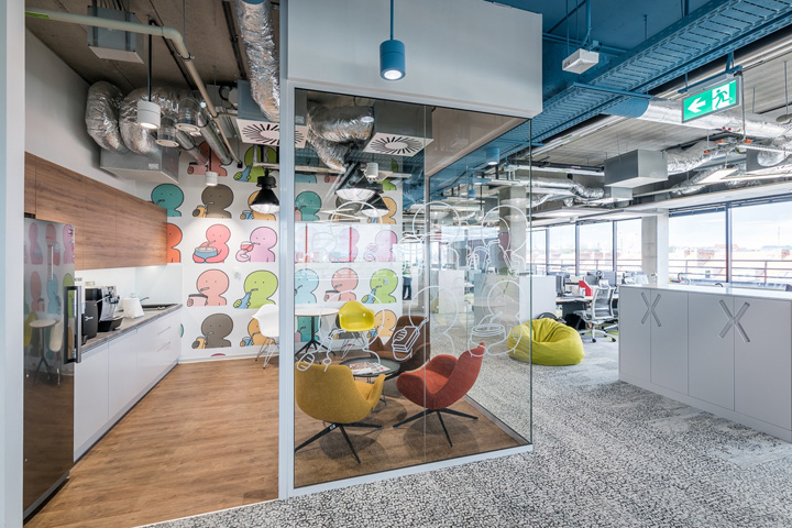 图形盛宴跨境电商平台OLXGroup波兹南总部设计欣赏