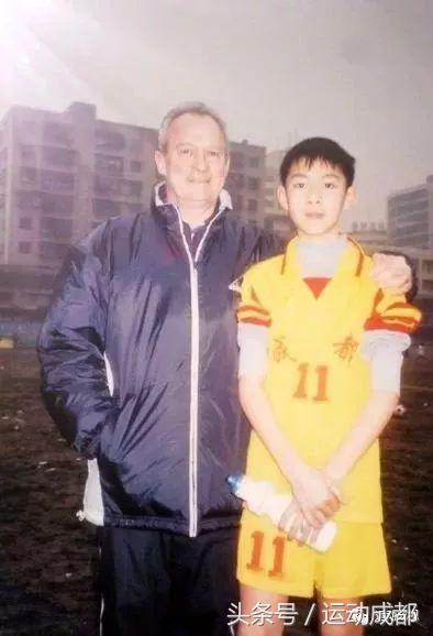 漂泊欧洲14年成都游子如今回国登陆中超