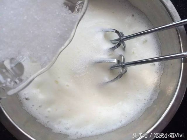 全蛋打发失败做什么,烘焙师教你蛋清打发