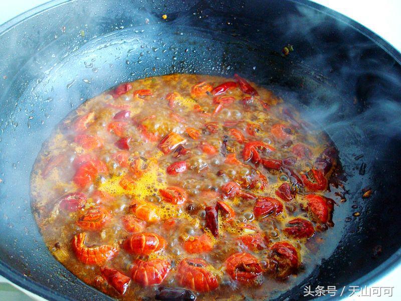 麻辣虾尾做出来不辣不麻,再也不用去外面吃了