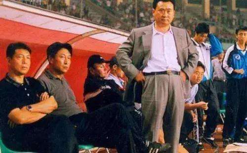 十八年春华秋实,十八年的风风雨雨原唱