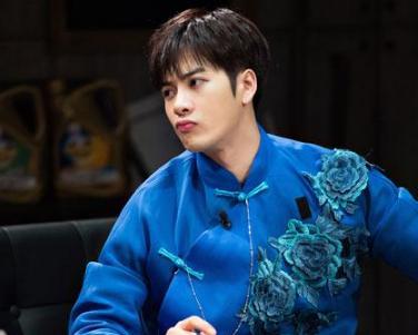 王嘉尔以前是国家运动员,曾拿过冠军当过学霸的王嘉尔