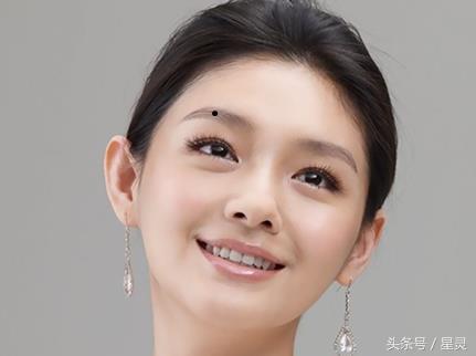 眉毛上面有痣代表什么,男人左眉毛旁边有痣代表什么意思