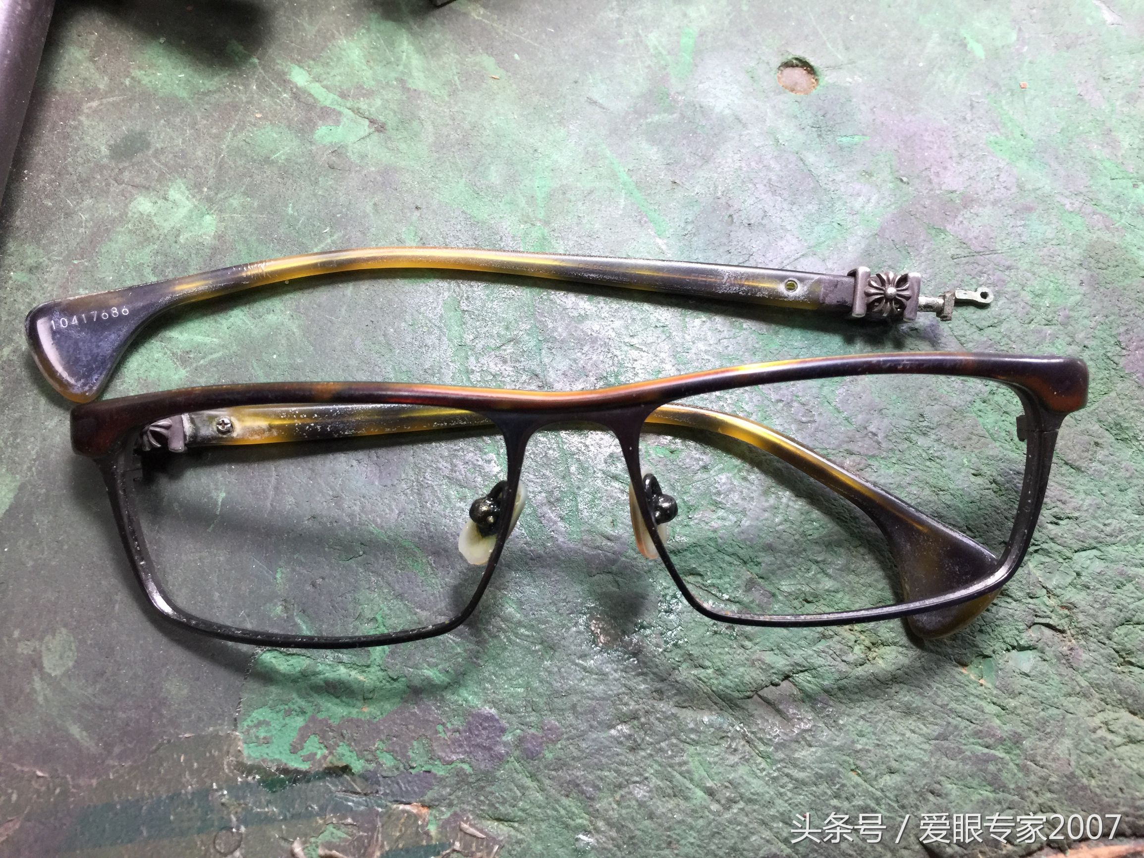 克罗心墨镜的镜片,chromehearts克罗心半框眼镜