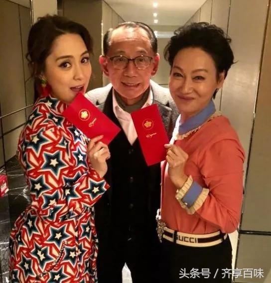 39岁阿娇晒照,阿娇刮痧后背效果