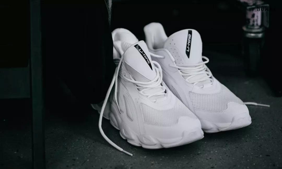 如何鉴别买的李宁是不是正品,中国李宁有盗版吗