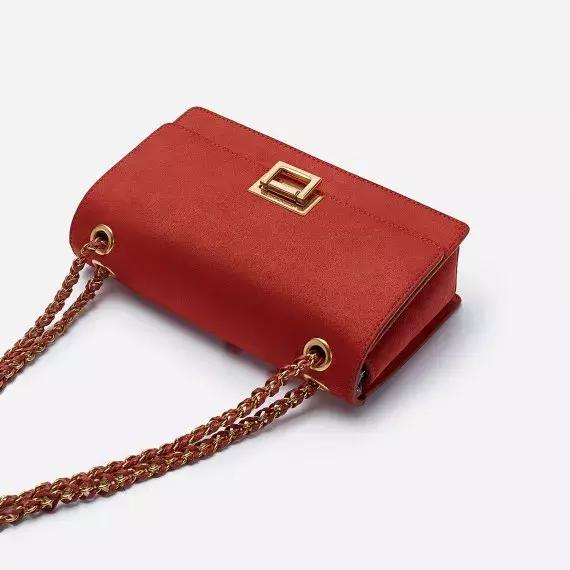 春节必备的10件红色时尚好物,10件春节必备的用品好物推荐