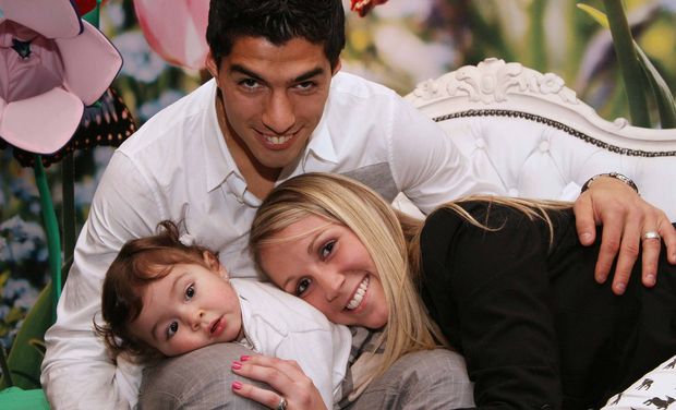 苏牙苏亚雷斯资料,苏亚雷斯的龅牙