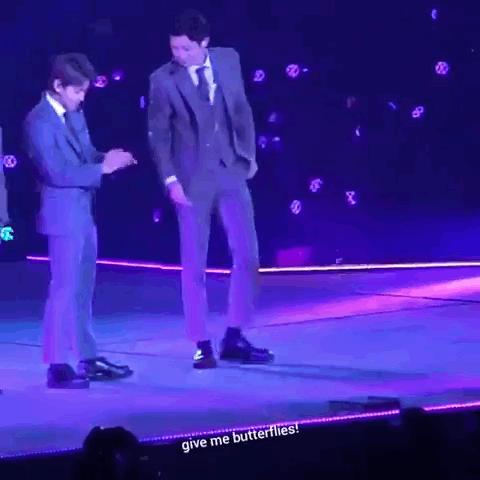 弱弱的问一句，头条有「灿白*党**」吗？