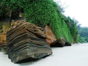 涠洲岛是最大的火山岛吗,北海涠洲岛火山石景区