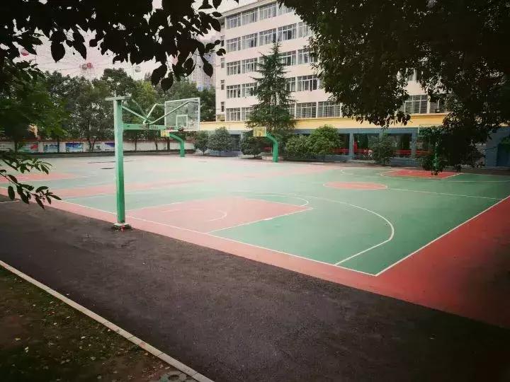 生活在宜昌是怎样一种体验,在宜昌一中读书是怎样的感觉