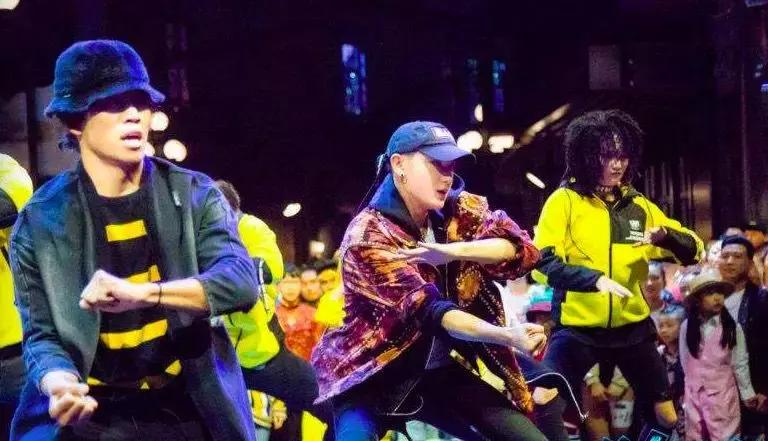 这就是街舞popping介绍,街舞locking日常练习