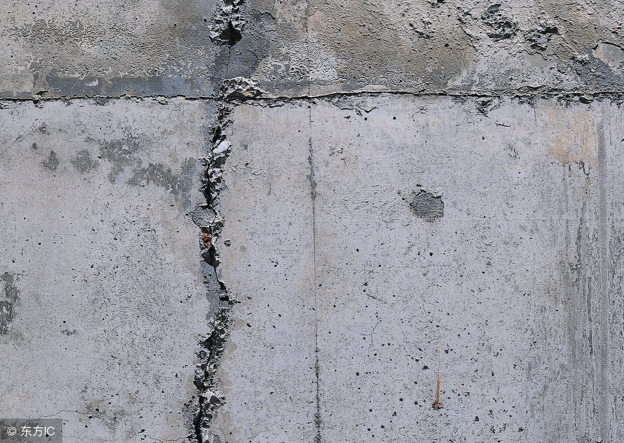 混凝土裂缝修补什么胶最好,路面混凝土裂缝修补办法