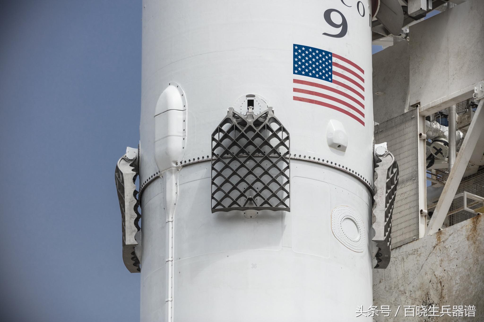 spacex猎鹰9号b5,猎鹰9号火箭回收技术公开