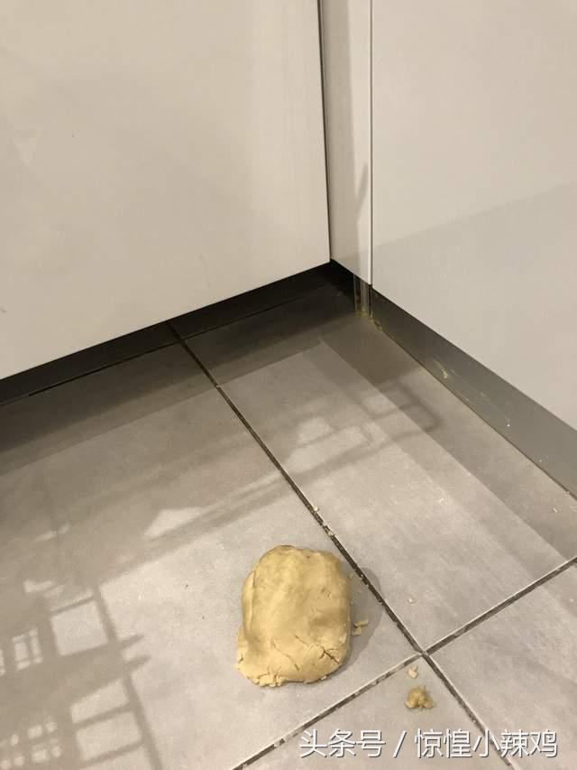 料理悲剧对策：油倒翻满地的时候只要这个就能简单打扫干净